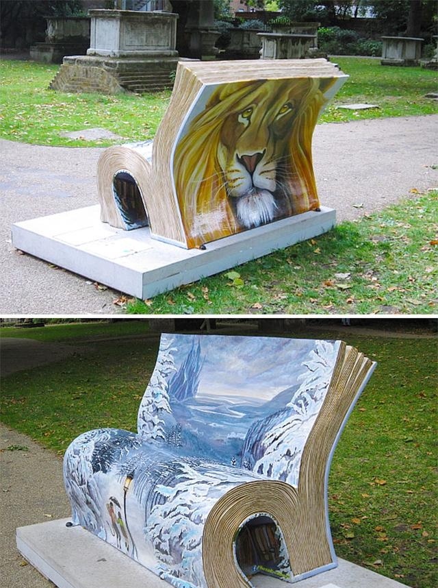 書(shū)本造型設(shè)計(jì)的創(chuàng)意戶外休閑椅，這個(gè)放動(dòng)物園再合適不過(guò)。